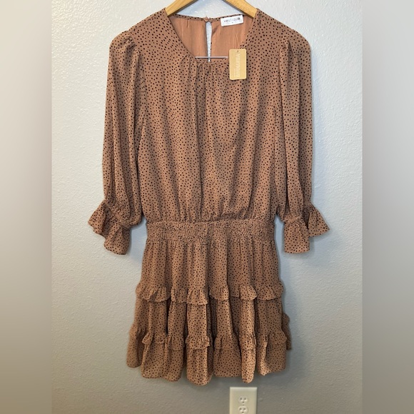 vestique Dresses & Skirts - NWT Vestique Ilia Brown Polka Dot Ruffle Tiered Mini Dress Size M boutique NEW